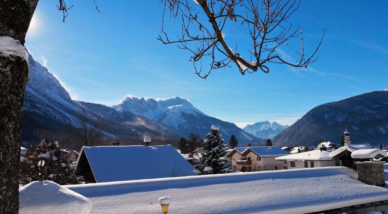 Chalet La Bosch, 7-persoons luxe eigen woning met privétuin Ehrwald Esterno foto